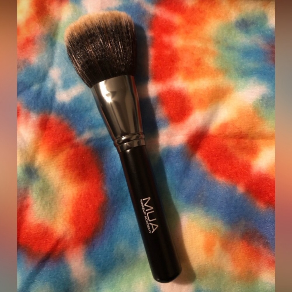 Makeup Brushes - Picture 6 of 6